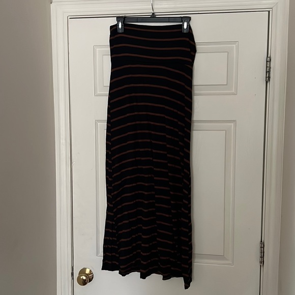 Long Striped Skirt - Picture 1 of 2
